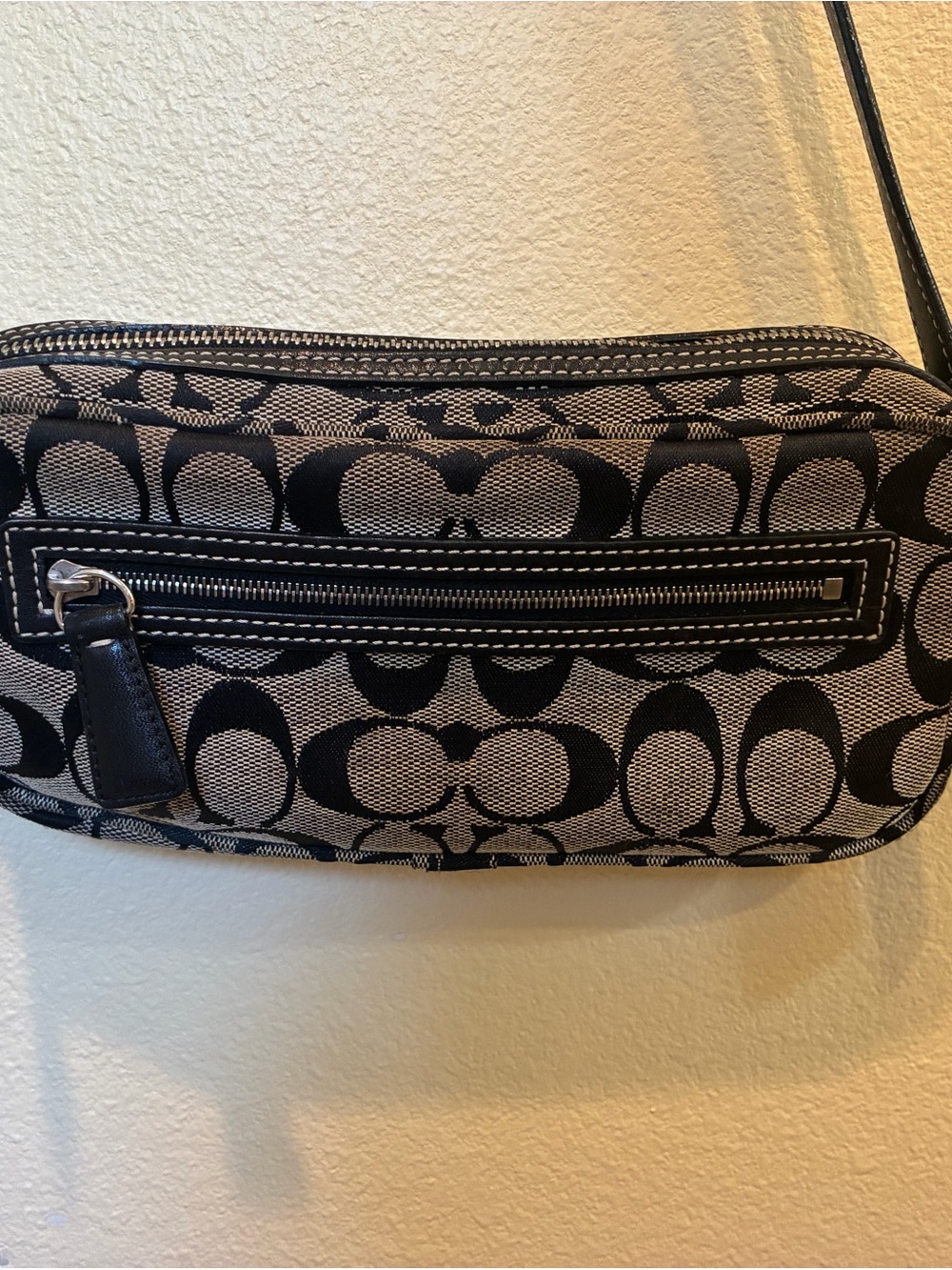 Coach Signature Black & Tan Jacquard Crossbody Bag | Y2K Vintage